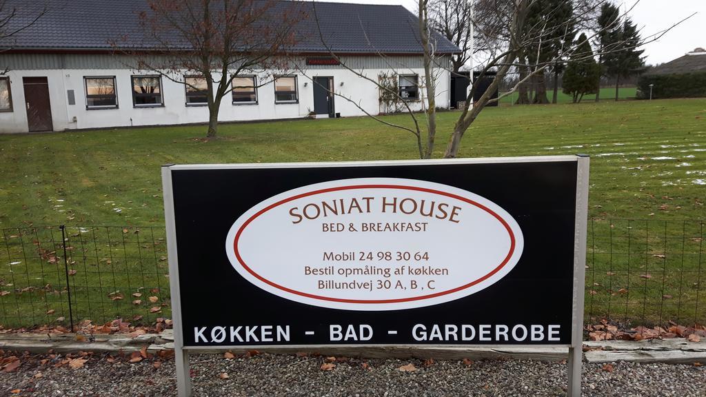 Soniat House Guest House Kestrup Екстериор снимка